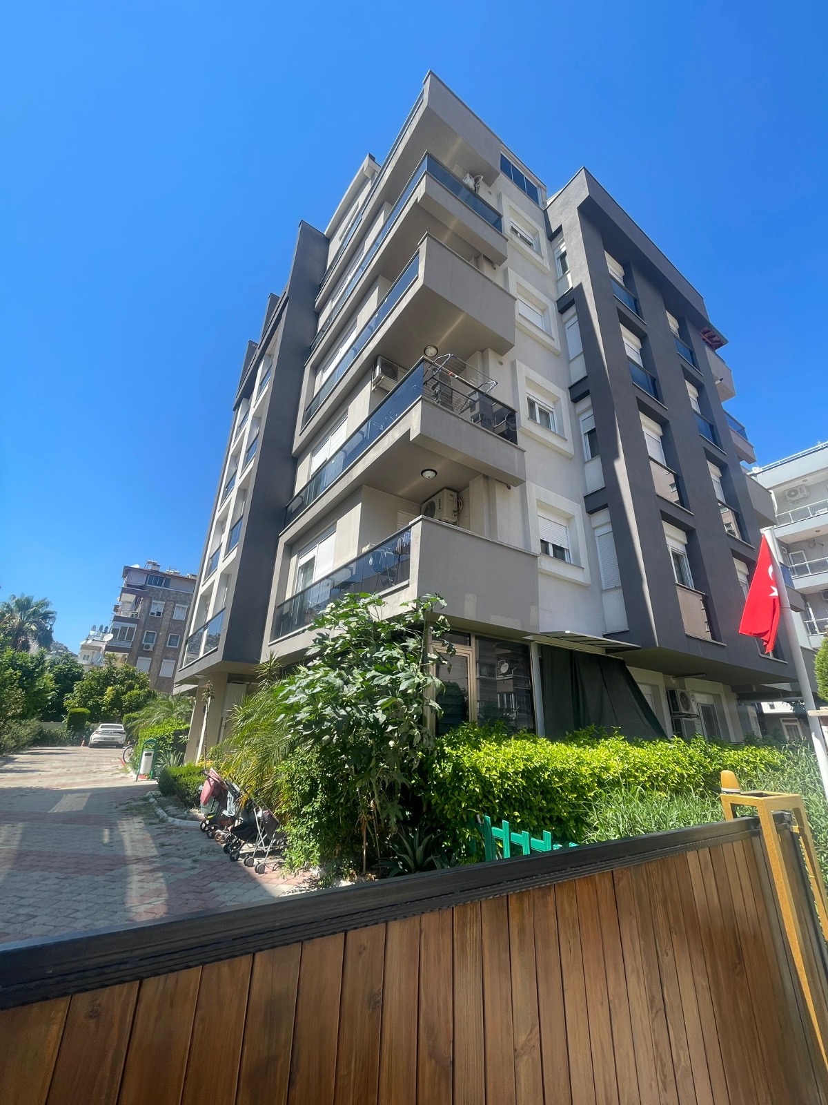 ⭐ Invest in Antalya: 2+1 Furnished Apartment with Pool